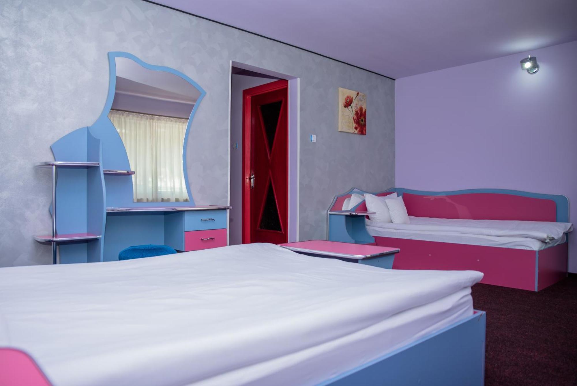 Hotel Yax Cîmpeni Oda fotoğraf